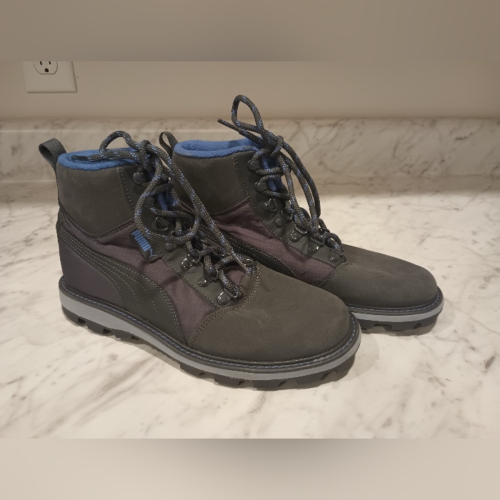 NWOB Puma Sneakers